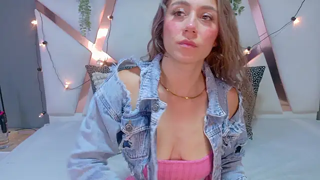 Snapshot of MyApril__ chatting on March 3, 2026, 12:00 pm MyApril online show from March 3, 2026, 12:00 pm