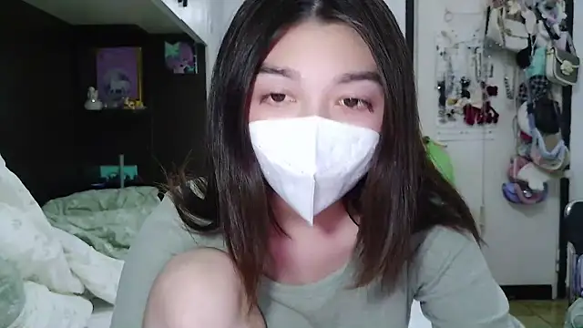 Snapshot of fioralba chatting on May 22, 2026, 10:15 pm fioralba online show from May 22, 2026, 10:15 pm