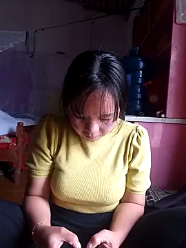 cunconcute online show from October 21, 2025, 4:24 am