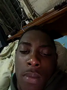 Snapshot of HugeByte15 chatting on October 6, 2025, 4:54 am HugeByte15 online show from October 6, 2025, 4:54 am