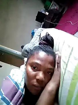 Snapshot of best_frnd chatting on May 31, 2026, 7:04 am best frnd online show from May 31, 2026, 7:04 am