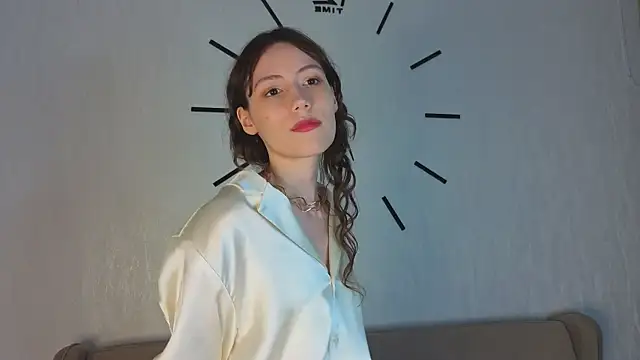 Snapshot of DelilahConsalvo chatting on September 19, 2025, 6:19 pm DelilahConsalvo online show from September 19, 2025, 6:19 pm