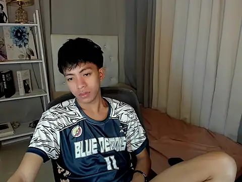 jayxxxlovescock online show from February 20, 2026, 5:02 pm