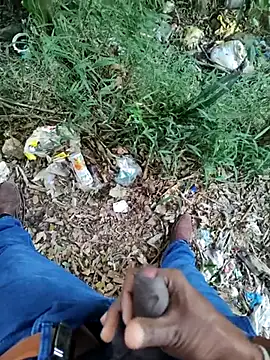 Snapshot of DICKLANKA chatting on January 15, 2026, 11:04 am DICKLANKA online show from January 15, 2026, 11:04 am