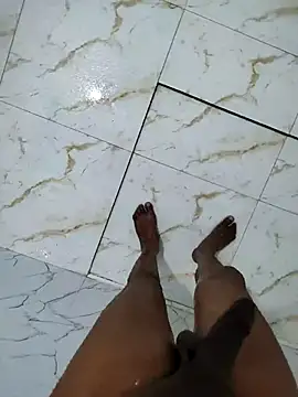 Snapshot of DICKLANKA chatting on February 27, 2026, 5:46 pm DICKLANKA online show from February 27, 2026, 5:46 pm