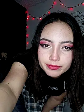 Snapshot of Miss_sakura0_0 chatting on November 20, 2025, 6:35 am Miss sakura0 0 online show from November 20, 2025, 6:35 am