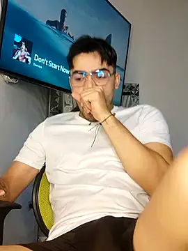 Mason grey online show from October 25, 2025, 12:34 pm