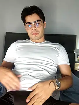 Mason grey online show from November 20, 2025, 10:26 am