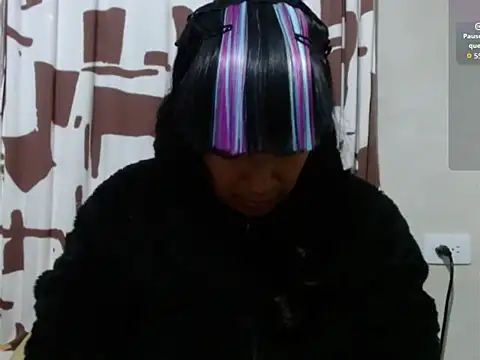 Snapshot of Acelinrose chatting on May 13, 2026, 12:41 am Acelinrose online show from May 13, 2026, 12:41 am