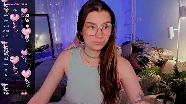 Snapshot of LinaBlossom_ chatting on July 5, 2026, 3:13 am LinaBlossom online show from July 5, 2026, 3:13 am