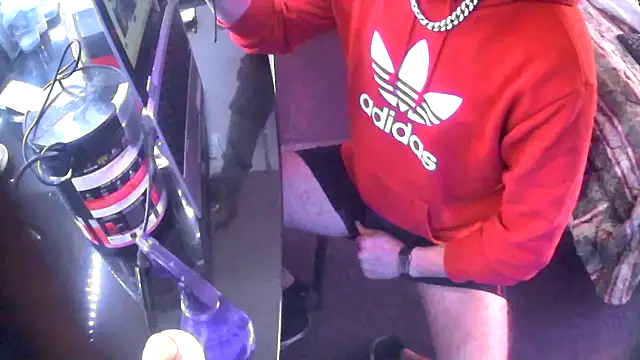 Snapshot of andrewspencer6969 chatting on October 31, 2025, 12:50 pm andrewspencer6969 online show from October 31, 2025, 12:50 pm