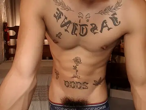 Jastine hunk online show from November 12, 2025, 5:08 am