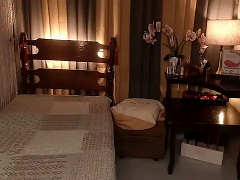 Jastine hunk online show from February 2, 2026, 1:37 am