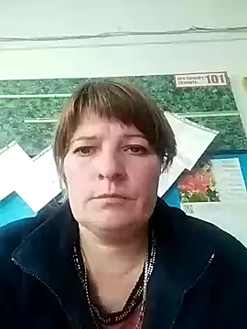 BellaLove33511 online show from September 20, 2025, 1:23 pm