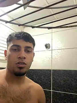 Snapshot of astoperaa chatting on October 10, 2025, 6:18 pm astoperaa online show from October 10, 2025, 6:18 pm