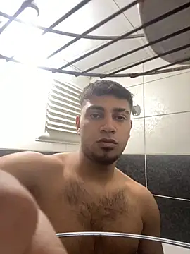 Snapshot of astoperaa chatting on October 29, 2025, 7:48 pm astoperaa online show from October 29, 2025, 7:48 pm