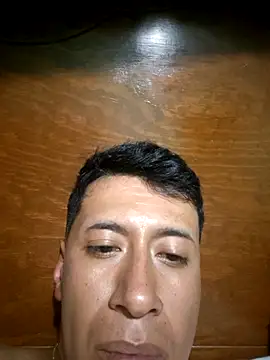 Snapshot of Carlos27hot chatting on July 15, 2026, 8:52 am Carlos27hot online show from July 15, 2026, 8:52 am