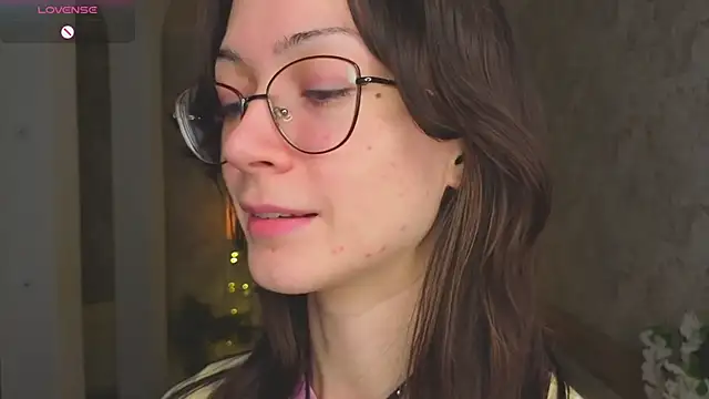 ReneeLippeatt online show from January 15, 2026, 7:28 pm