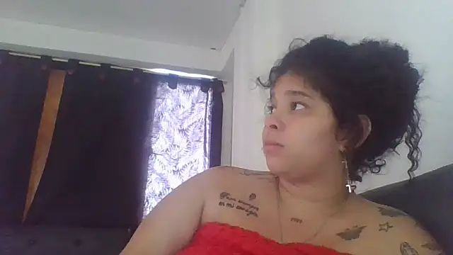 Snapshot of katalella_22hot chatting on May 12, 2026, 7:33 pm katalella 22hot online show from May 12, 2026, 7:33 pm