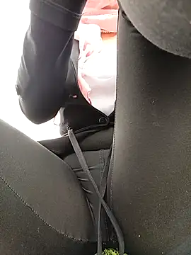  Luna-1 online show from November 27, 2025, 6:10 pm