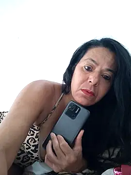 Snapshot of lucineia7 chatting on May 3, 2026, 1:06 pm lucineia7 online show from May 3, 2026, 1:06 pm