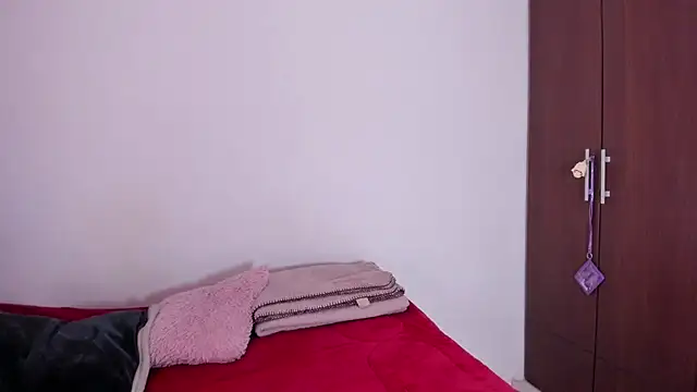 Snapshot of ScarlettRosetti chatting on February 26, 2026, 1:48 am ScarlettRosetti online show from February 26, 2026, 1:48 am