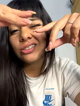 Snapshot of Bulma04 chatting on October 15, 2025, 4:51 pm Bulma04 online show from October 15, 2025, 4:51 pm