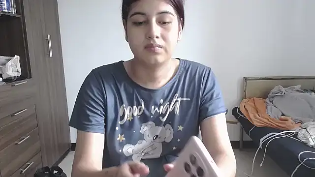 Snapshot of Mirage_Sertori chatting on June 24, 2026, 4:50 pm Mirage Sertori online show from June 24, 2026, 4:50 pm