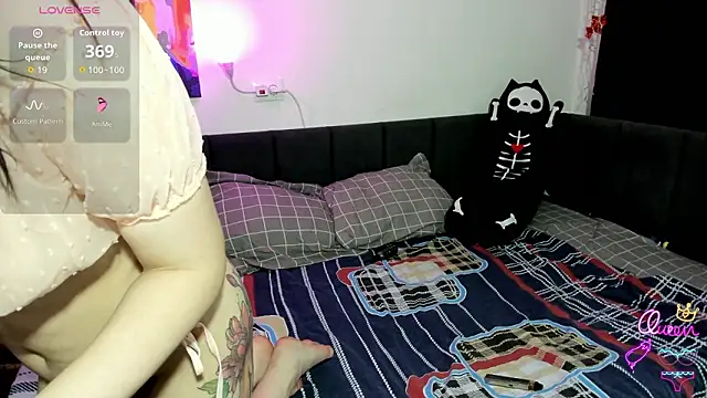 ChristinaFivePlus online show from February 7, 2026, 1:59 pm