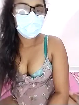 Snapshot of sexybolegirl chatting on March 7, 2026, 6:27 pm sexybolegirl online show from March 7, 2026, 6:27 pm