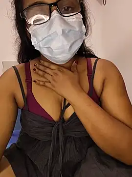 Snapshot of sexybolegirl chatting on July 23, 2026, 2:53 am sexybolegirl online show from July 23, 2026, 2:53 am