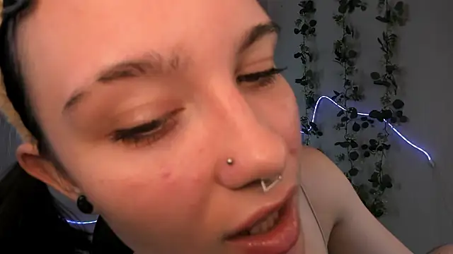 Elastikisss online show from July 6, 2026, 5:48 am