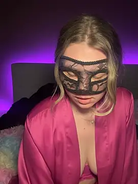 Cherrycolada online show from February 22, 2026, 12:12 am