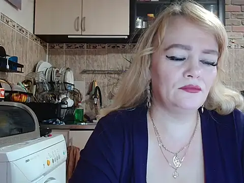 Sweet-blonde online show from October 17, 2025, 11:35 am