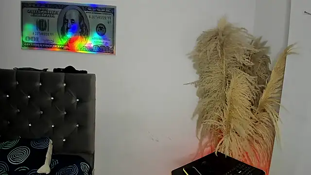 Samantha100 online show from September 22, 2025, 1:46 pm