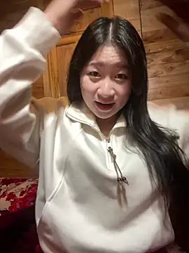 Snapshot of violet-00 chatting on February 20, 2026, 2:52 am violet-00 online show from February 20, 2026, 2:52 am