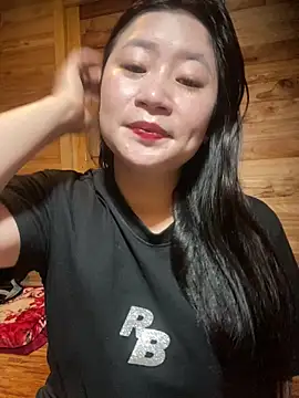 Snapshot of violet-00 chatting on February 24, 2026, 1:36 am violet-00 online show from February 24, 2026, 1:36 am