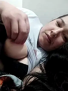 rossiteylor online show from November 7, 2025, 8:09 pm