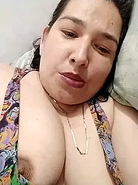 rossiteylor online show from November 26, 2025, 3:18 am