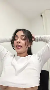 Selene Wings22 online show from February 27, 2026, 2:44 am