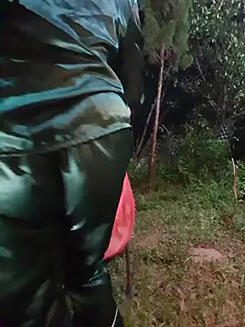 Helen-Tran online show from October 21, 2025, 1:34 pm