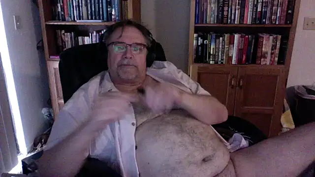 Snapshot of Vinyl22@xh chatting on April 25, 2026, 9:12 pm Vinyl22xh online show from April 25, 2026, 9:12 pm