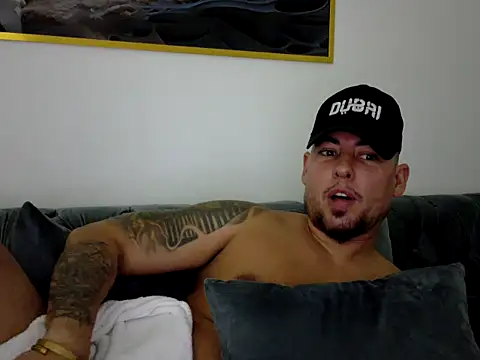 maximus888A online show from September 29, 2025, 1:55 am