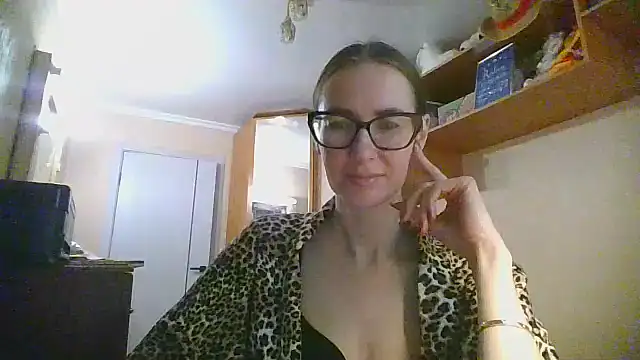 Snapshot of Norivann chatting on November 7, 2025, 12:05 pm Norivann online show from November 7, 2025, 12:05 pm