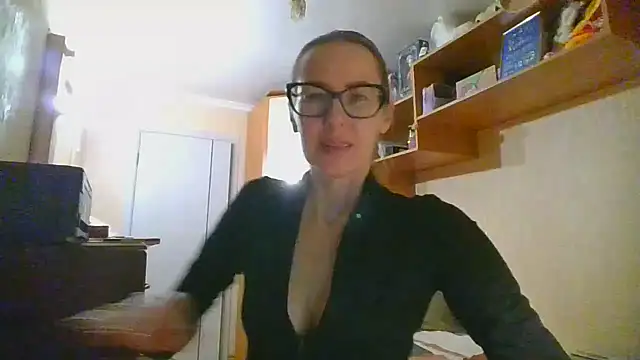 Snapshot of Norivann chatting on November 15, 2025, 1:29 pm Norivann online show from November 15, 2025, 1:29 pm