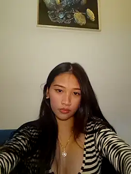 Bunny72772 online show from October 12, 2025, 3:55 pm