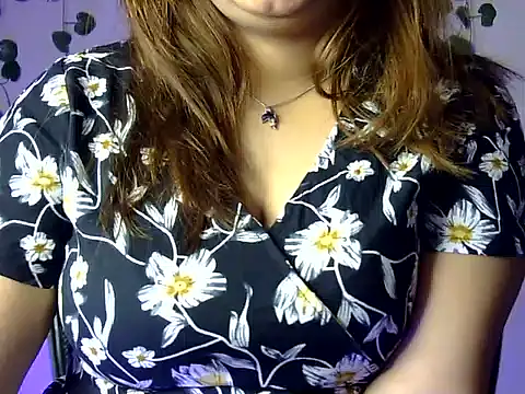 Snapshot of Aaliya02 chatting on February 1, 2026, 11:25 pm Aaliya02 online show from February 1, 2026, 11:25 pm