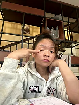    Dorry02    online show from September 22, 2025, 1:35 pm