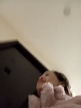    Dorry02    online show from November 12, 2025, 6:47 am