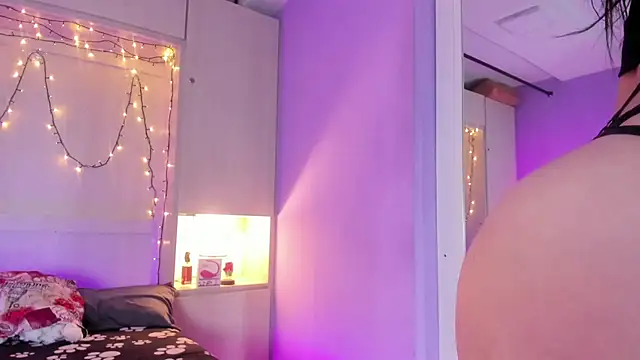 VictoriaBaass online show from September 29, 2025, 12:10 pm